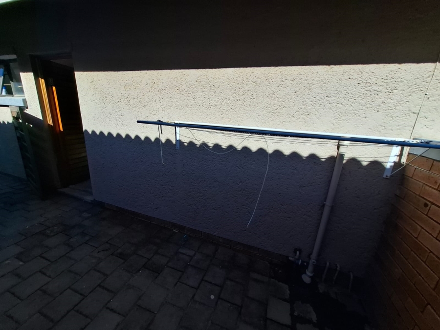2 Bedroom Property for Sale in Heuwelsig Free State